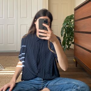 Square navy short sleeve shirt